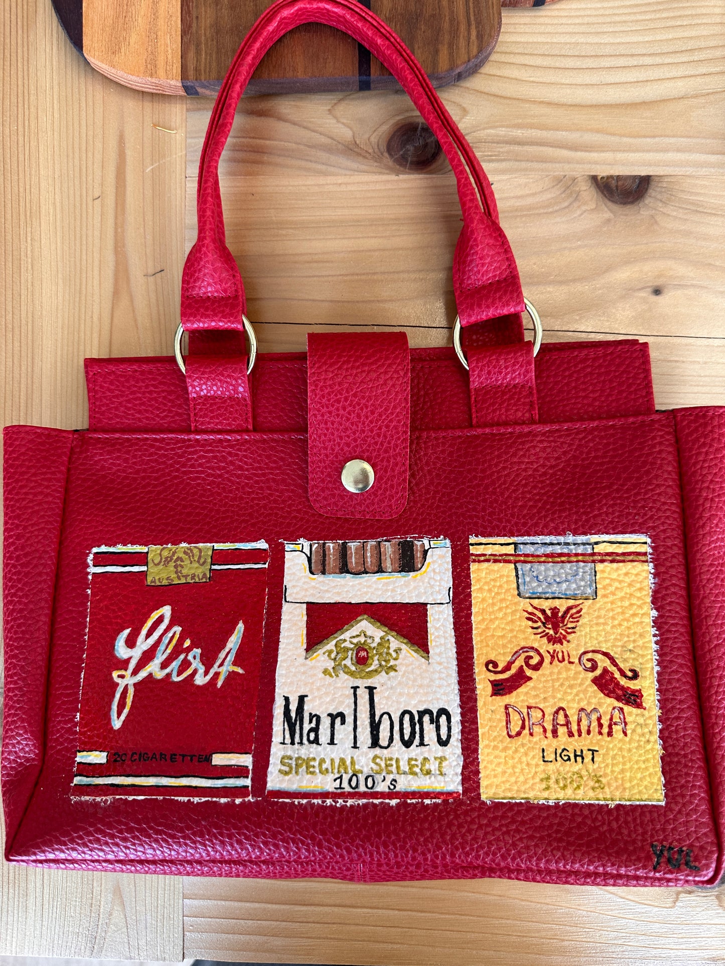 All the Smokes / Red Vintage Hand Bag