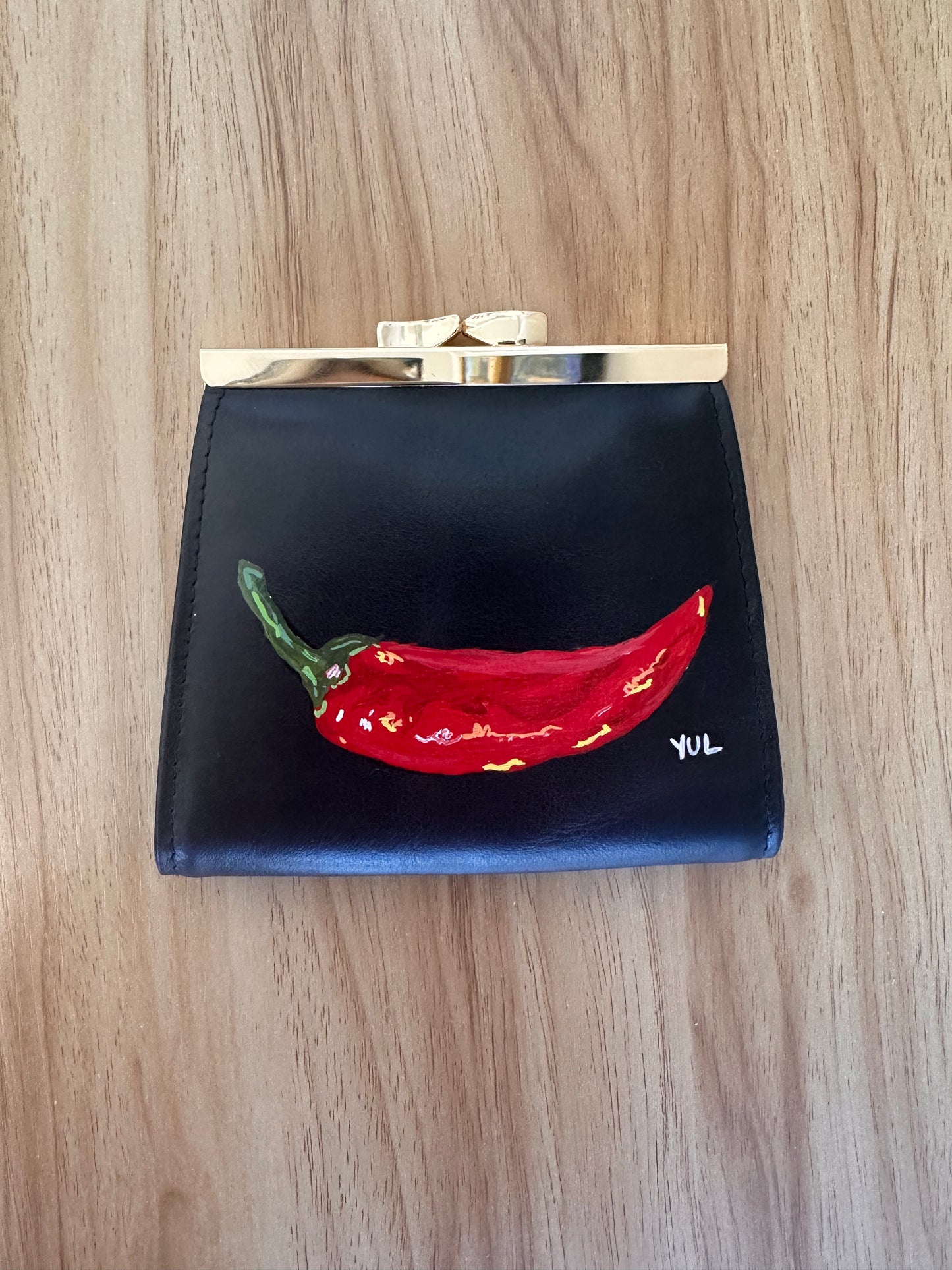 One Hot Chili- Black