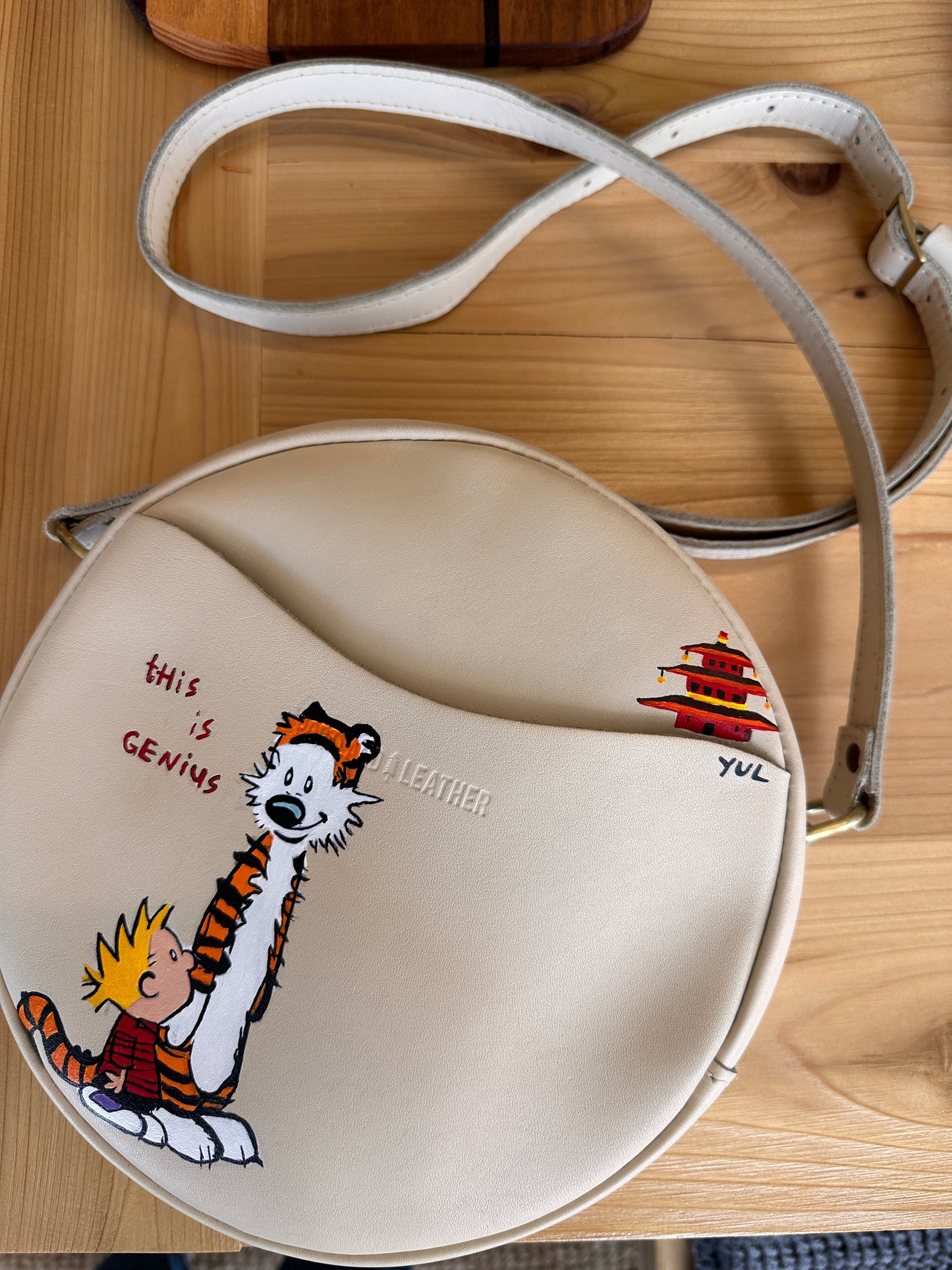 Go Zen / Cream Portland Leather Cross body